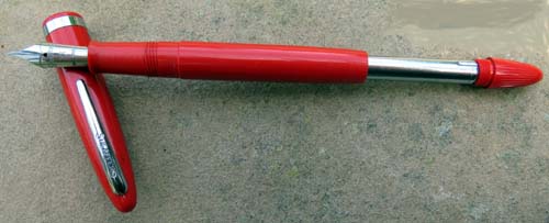 SHEAFFER NEW OLD STOCK CRAFTSMAN SERIES FOUNTAIN PEN IN BRIGHT RED